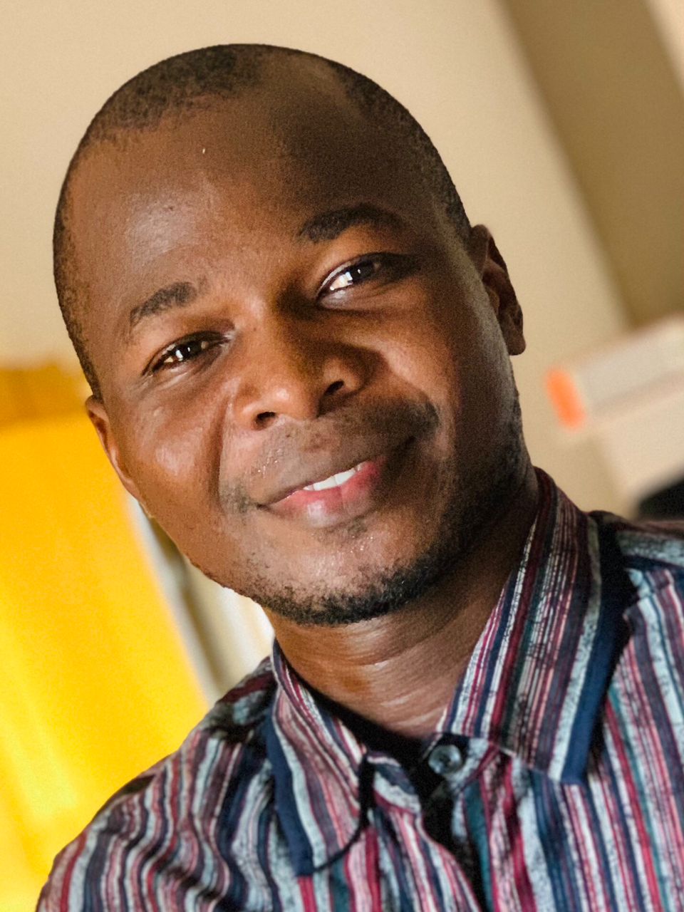Mr PEMBELE Ngaloua Privha Piccioli — Guide touristique